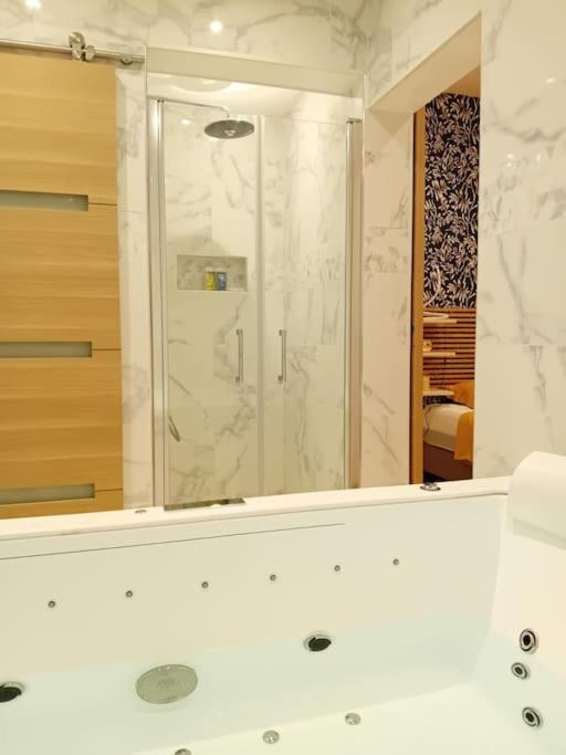 Maison Avec Jacuzzi - Louvres Proche Roissy Cdg - Paris Exterior foto